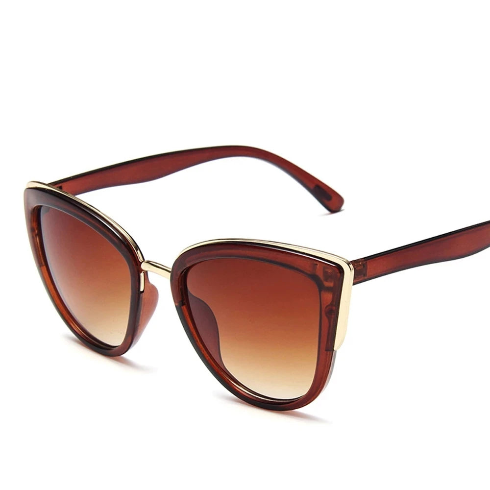 Vintage Cat-Eye Sunglasses – Timeless Elegance with Modern Flair